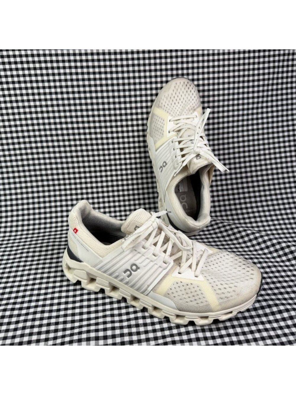 On Cloudswift Running Shoes White Women’s US 9 EU 40.5 Swiss Engineering Sneaker